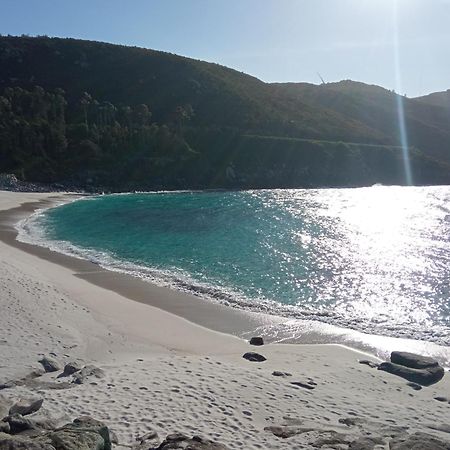 Cabanas de Vendaval Malpica de Bergantiños Exterior foto
