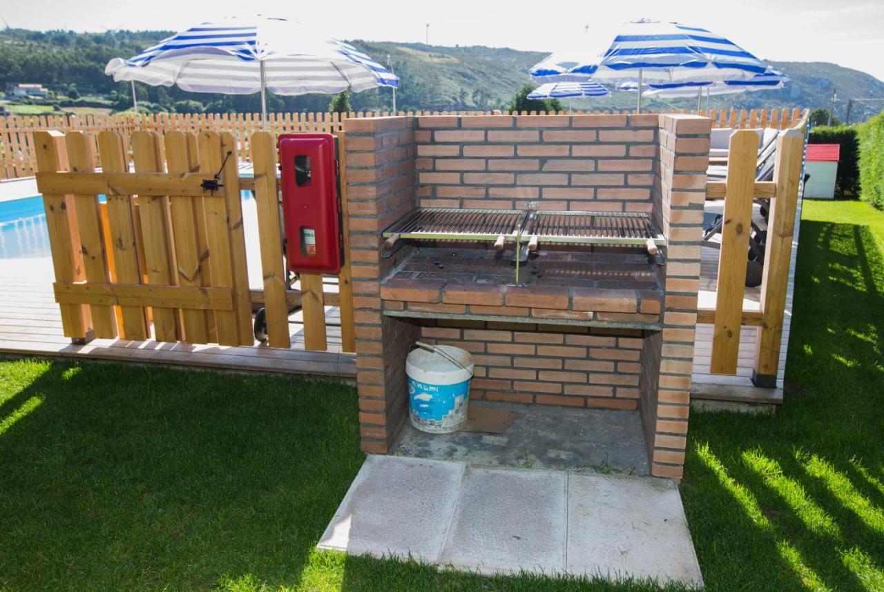 Cabanas de Vendaval Malpica de Bergantiños Exterior foto