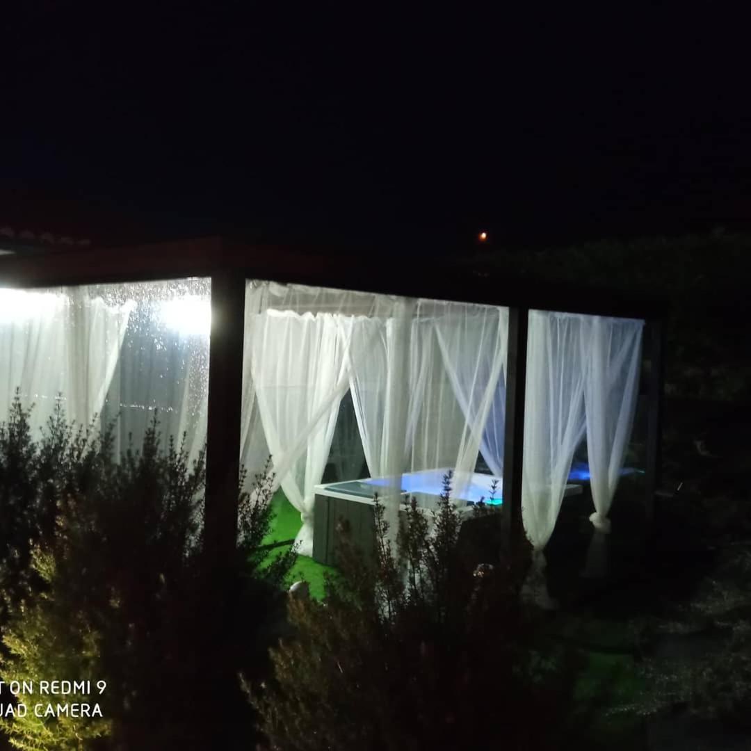 Cabanas de Vendaval Malpica de Bergantiños Exterior foto
