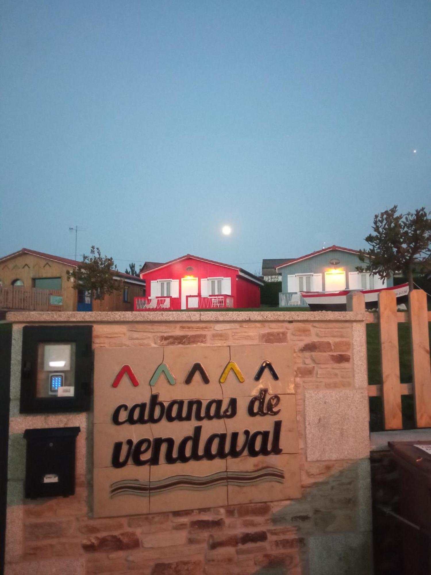 Cabanas de Vendaval Malpica de Bergantiños Exterior foto